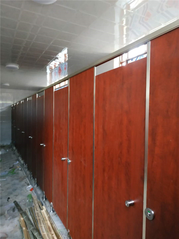 衛(wèi)生間隔斷-12厘二代抗倍特板